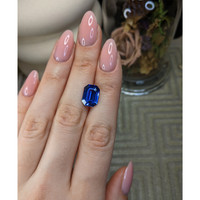 5.79 Ct. Blue Sapphire from Ceylon (Sri Lanka) Life Style