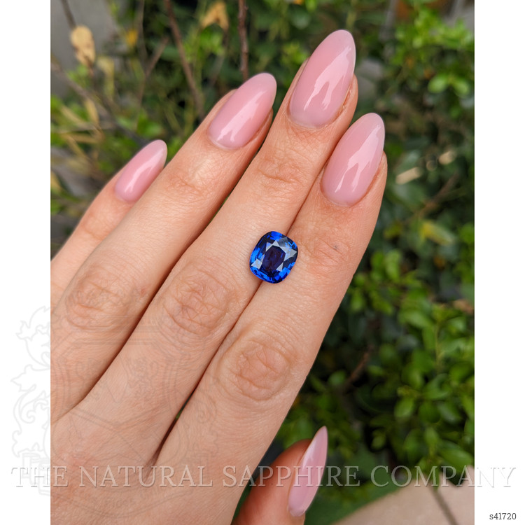 4.13 Ct. Blue Sapphire from Ceylon (Sri Lanka)
