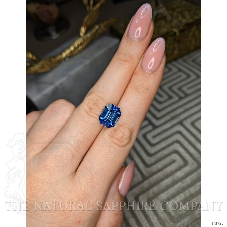 9.32 Ct. Blue Sapphire from Ceylon (Sri Lanka)