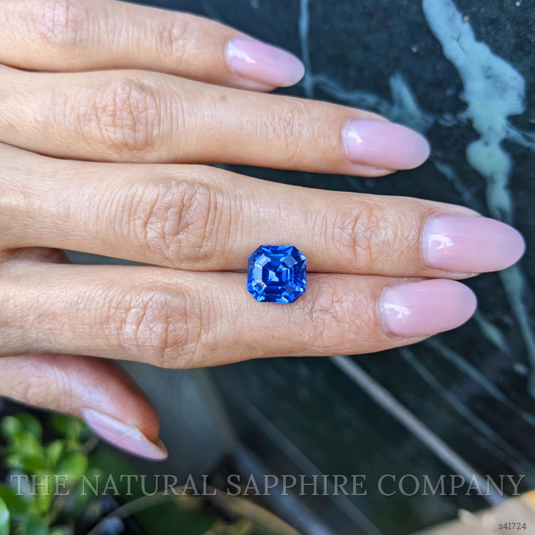 5.63 Ct. Blue Sapphire from Ceylon (Sri Lanka)