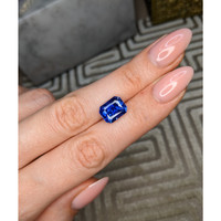 6.13 Ct. Blue Sapphire from Ceylon (Sri Lanka) Life Style