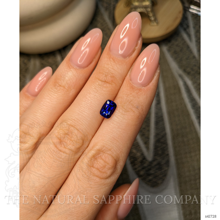 2.03 Ct. Color Change Sapphire from Ceylon (Sri Lanka)