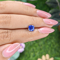 1.08 Ct. Blue Sapphire from Ceylon (Sri Lanka) Life Style