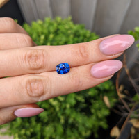 2.56 Ct. Blue Sapphire from Ceylon (Sri Lanka) Life Style