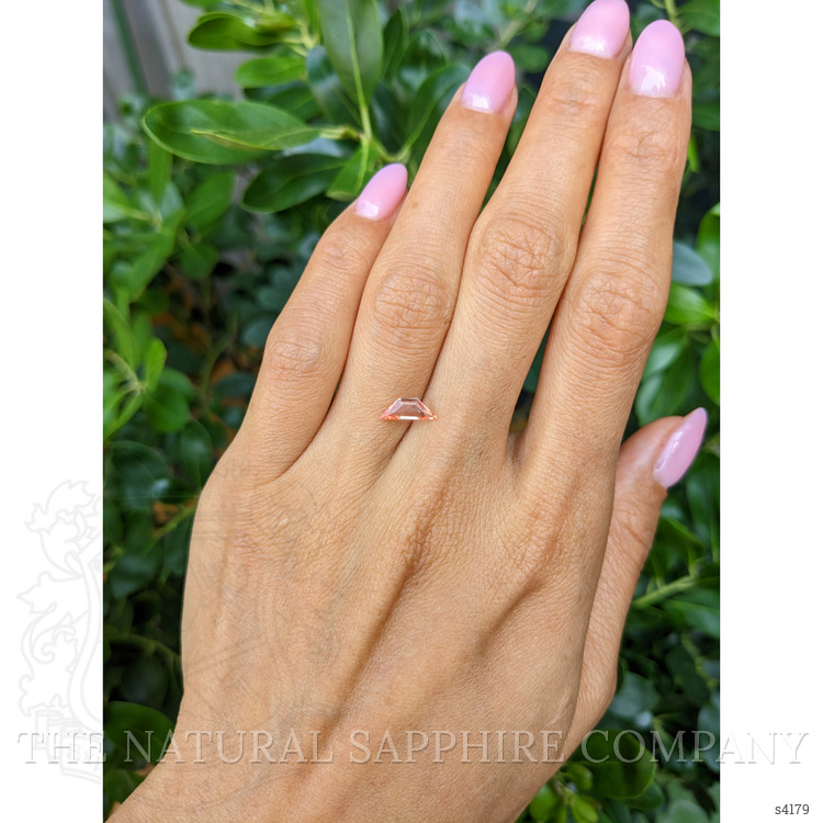0.47 Ct. Peach Sapphire from Ceylon (Sri Lanka)