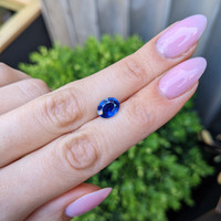 2.20 Ct. Blue Sapphire from Ceylon (Sri Lanka) Life Style