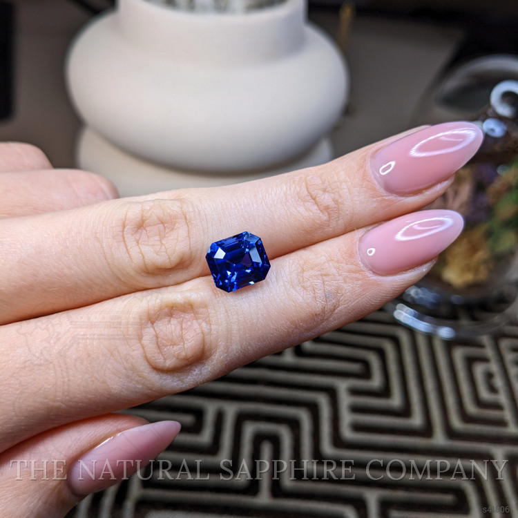 6.98 Ct. Blue Sapphire from Ceylon (Sri Lanka)