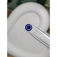 2.00 Ct. Blue Sapphire from Ceylon (Sri Lanka) Life Style
