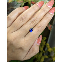 1.09 Ct. Blue Sapphire from Ceylon (Sri Lanka) Life Style