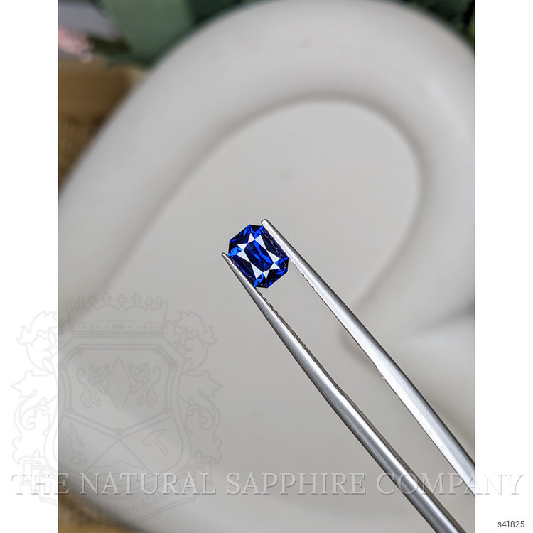 1.09 Ct. Blue Sapphire from Ceylon (Sri Lanka)