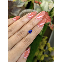 1.05 Ct. Blue Sapphire from Ceylon (Sri Lanka) Life Style