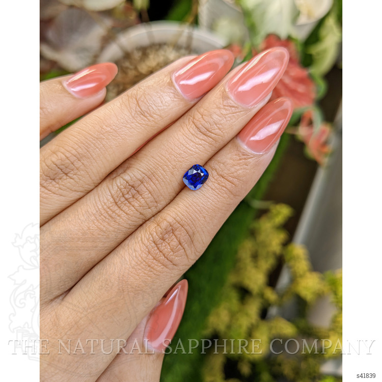 1.05 Ct. Blue Sapphire from Ceylon (Sri Lanka)