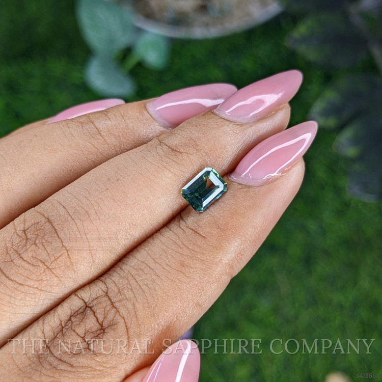 1.09 Ct. Bluish Green Sapphire from Ceylon (Sri Lanka)