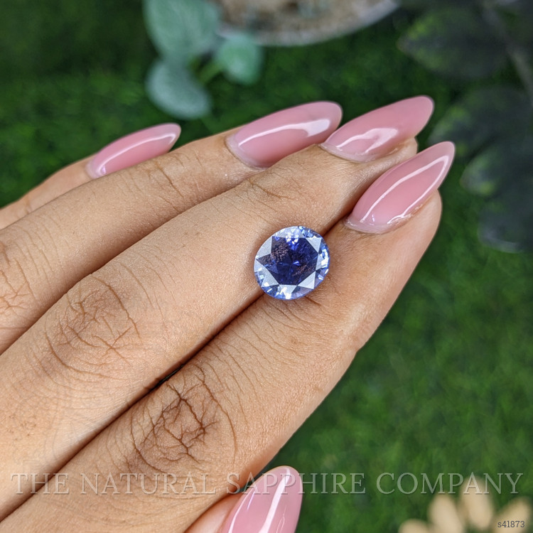 4.05 Ct. Violet Sapphire from Ceylon (Sri Lanka)