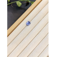 4.98 Ct. Violet Sapphire from Ceylon (Sri Lanka) Life Style