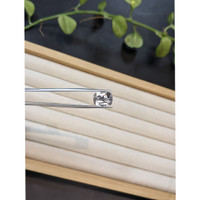 7.42 Ct. White Sapphire from Ceylon (Sri Lanka) Life Style