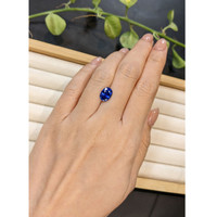 3.00 Ct. Blue Sapphire from Ceylon (Sri Lanka) Life Style