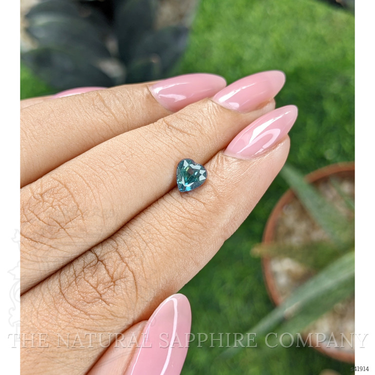 1.03 Ct. Greenish Blue Sapphire from Tanzania