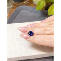 4.18 Ct. Blue Sapphire from Ceylon (Sri Lanka) Life Style