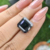 8.03 Ct. Bluish Green Sapphire from Madagascar Life Style