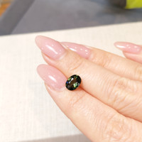 1.51 Ct. Green Sapphire from Ceylon (Sri Lanka) Life Style