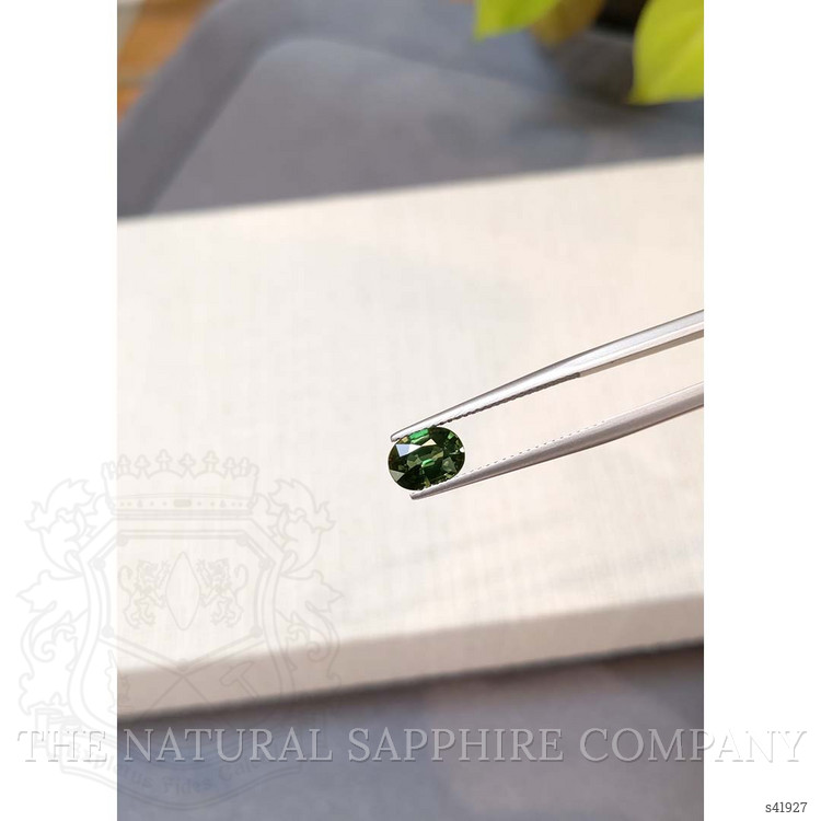 1.40 Ct. Yellowish Green Sapphire from Ceylon (Sri Lanka)