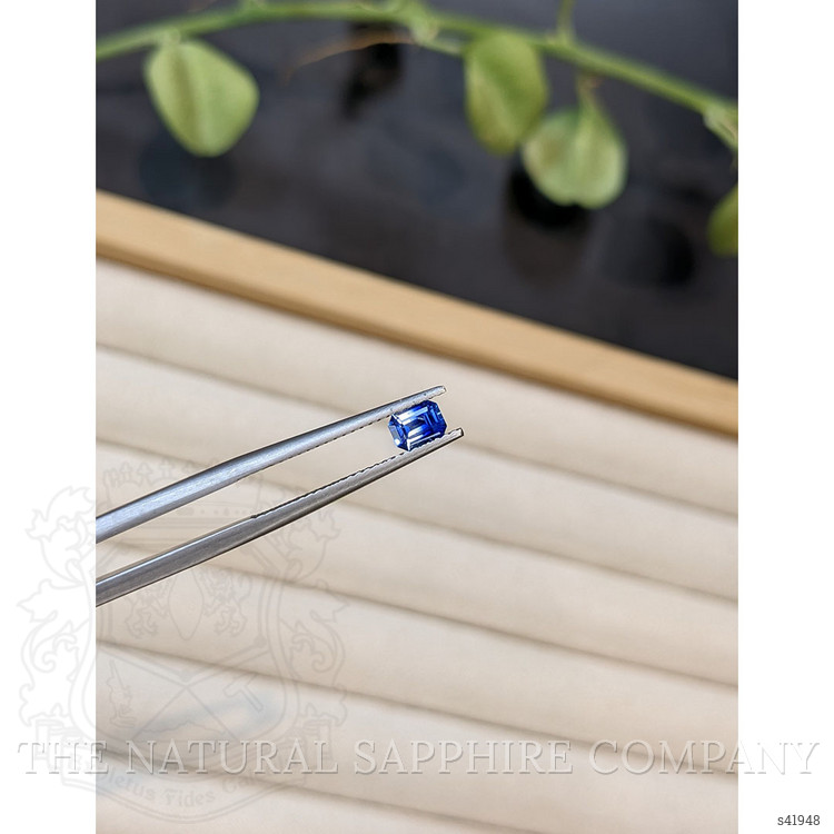 0.45 Ct. Bi Color / Parti Sapphire from Ceylon (Sri Lanka)