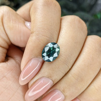 3.13 Ct. Greenish Blue Sapphire from Madagascar Life Style