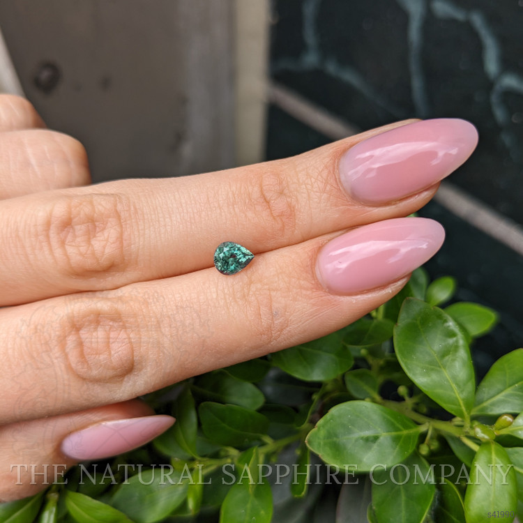 0.98 Ct. Bluish Green Sapphire from Montana