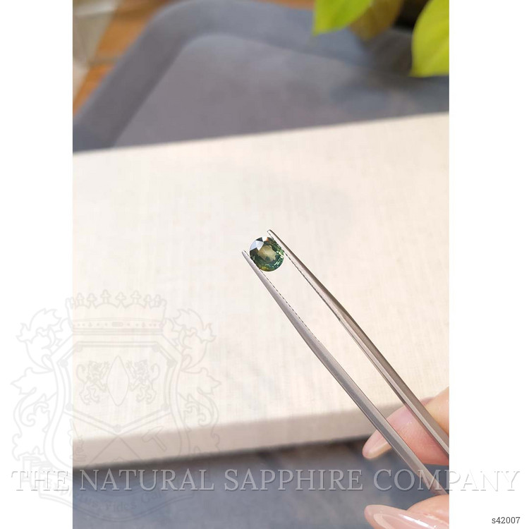 0.90 Ct. Bluish Green Sapphire from Ceylon (Sri Lanka)