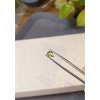 0.88 Ct. Yellowish Green Sapphire from Ceylon (Sri Lanka) Life Style