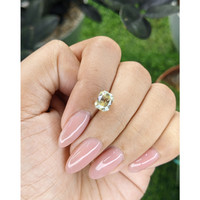 3.04 Ct. Yellow Sapphire from Ceylon (Sri Lanka) Life Style