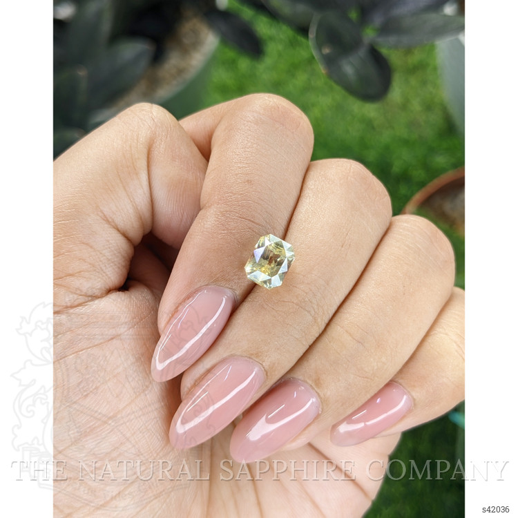 3.04 Ct. Yellow Sapphire from Ceylon (Sri Lanka)