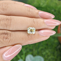 3.04 Ct. Yellow Sapphire from Ceylon (Sri Lanka) Life Style