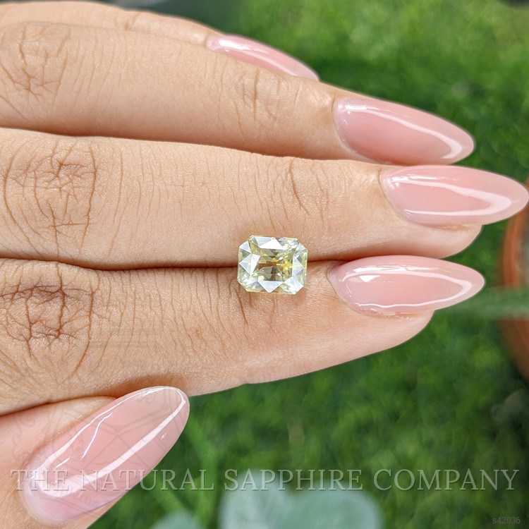 3.04 Ct. Yellow Sapphire from Ceylon (Sri Lanka)