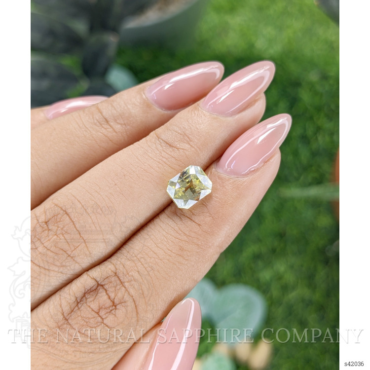 3.04 Ct. Yellow Sapphire from Ceylon (Sri Lanka)