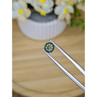 0.97 Ct. Green Sapphire from Ceylon (Sri Lanka) Life Style