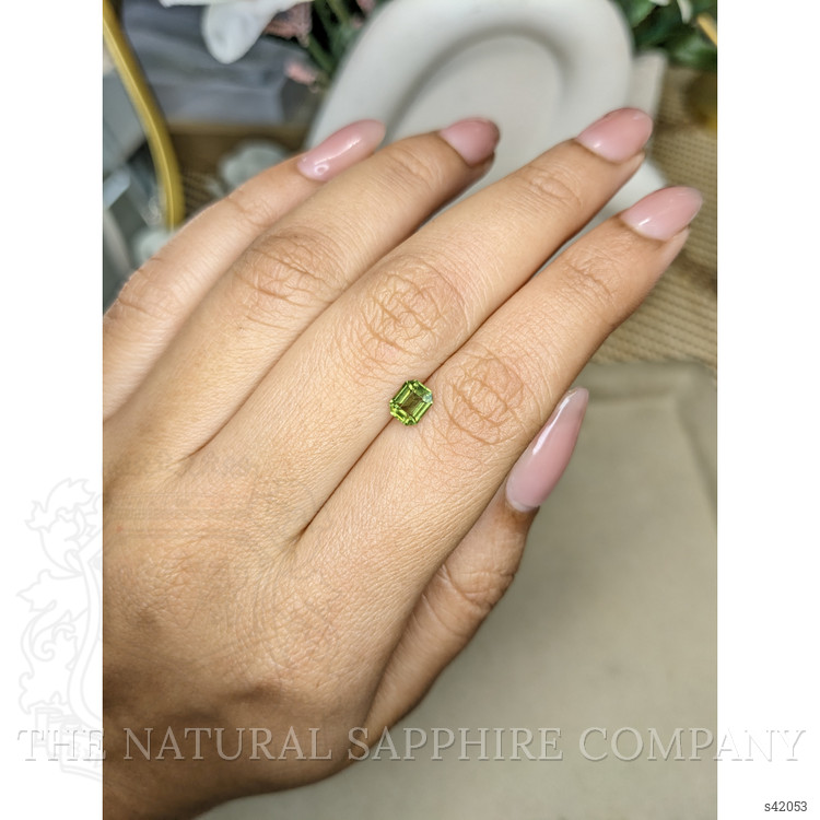 0.79 Ct. Yellowish Green Sapphire from Ceylon (Sri Lanka)