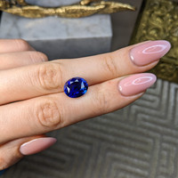 8.13 Ct. Blue Sapphire from Ceylon (Sri Lanka) Life Style