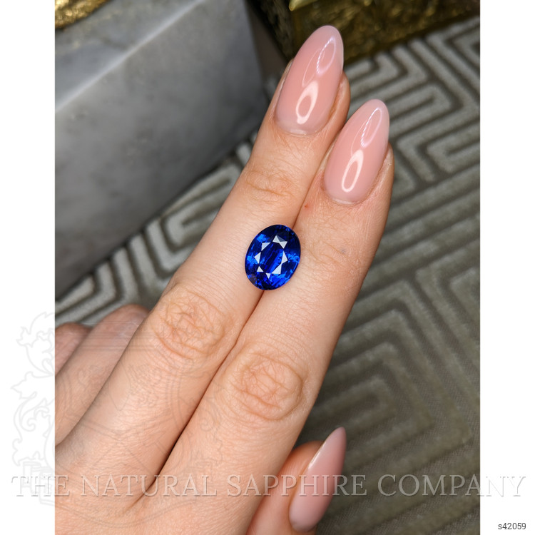6.66 Ct. Blue Sapphire from Ceylon (Sri Lanka)