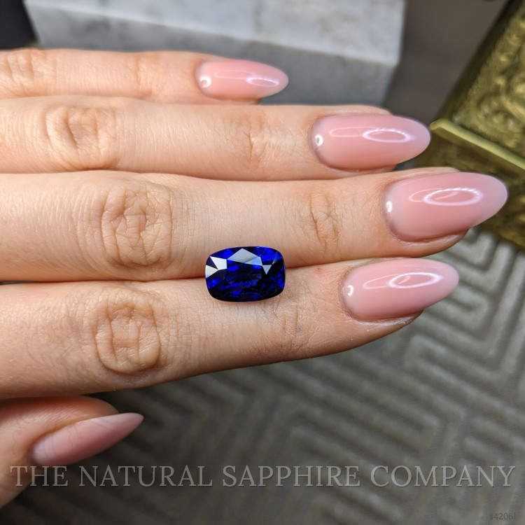 9.18 Ct. Blue Sapphire from Ceylon (Sri Lanka)