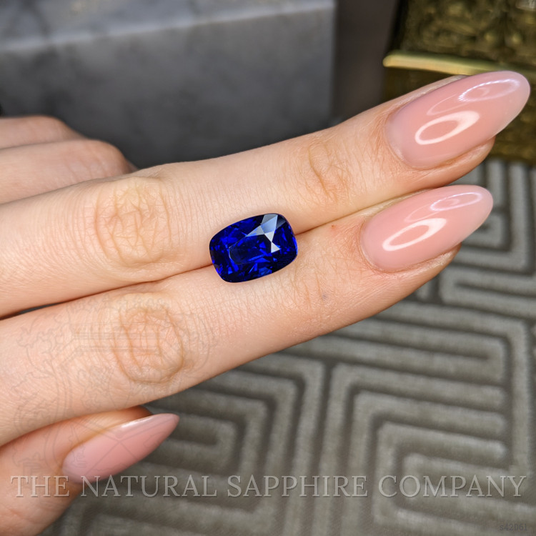 9.18 Ct. Blue Sapphire from Ceylon (Sri Lanka)