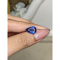 4.01 Ct. Blue Sapphire from Ceylon (Sri Lanka) Life Style