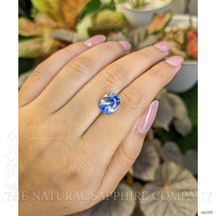 4.93 Ct. Bi Color / Parti Sapphire from Ceylon (Sri Lanka)