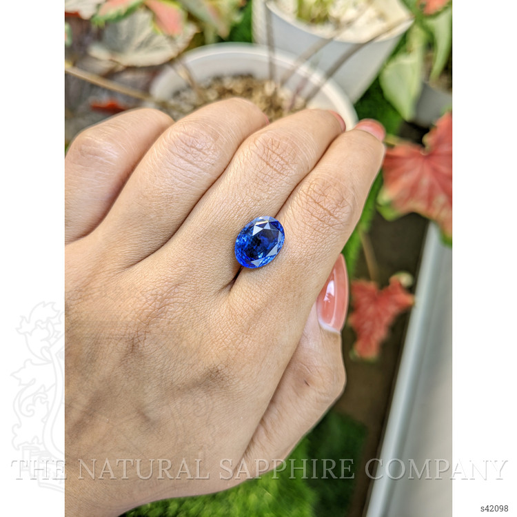 5.56 Ct. Blue Sapphire from Ceylon (Sri Lanka)