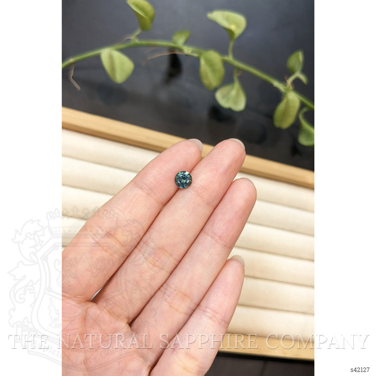 1.04 Ct. Bluish Green Sapphire from Montana