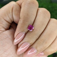 0.82 Ct. Pink Sapphire from Madagascar Life Style