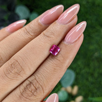 0.82 Ct. Pink Sapphire from Madagascar Life Style