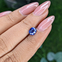 0.98 Ct. Blue Sapphire from Tanzania Life Style