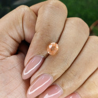 1.55 Ct. Padparadscha Sapphire from Tanzania Life Style
